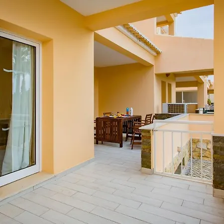Sea House *